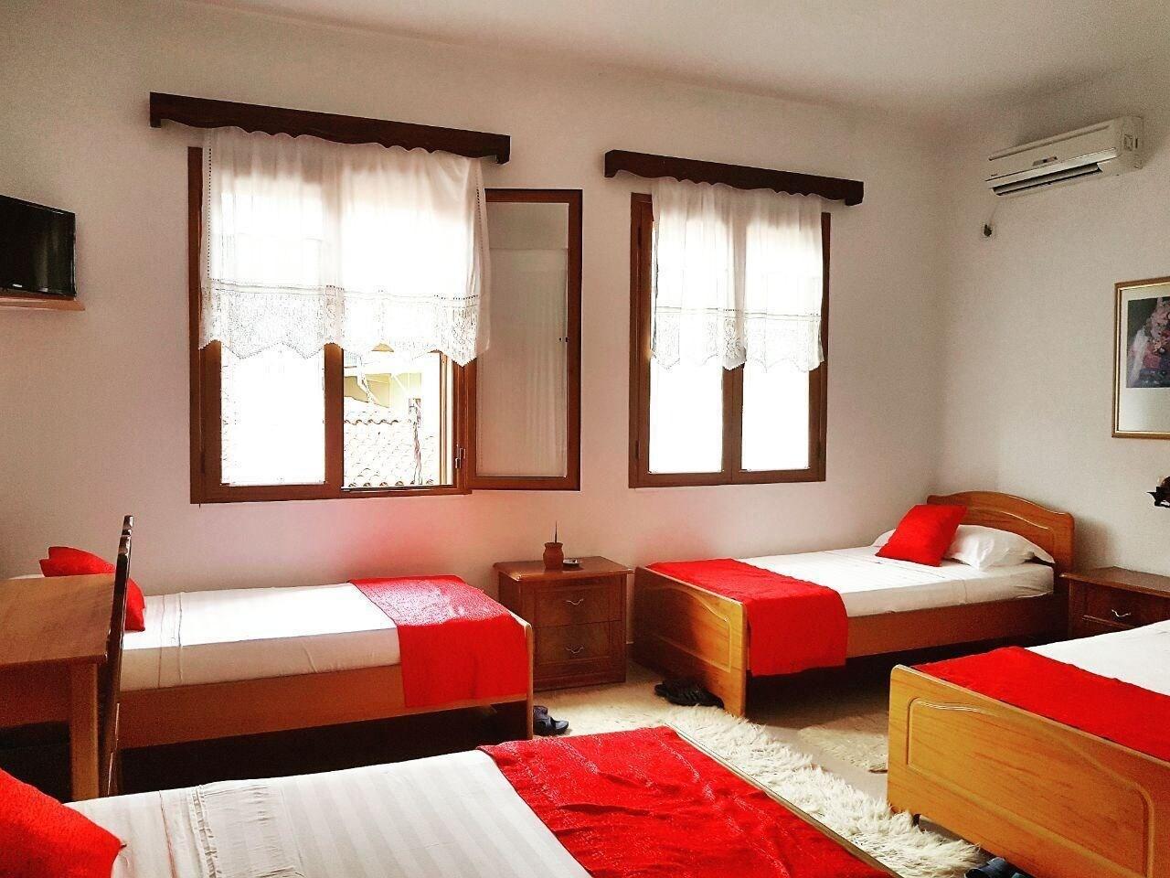 Hotel Berati Esterno foto
